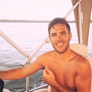 Meet your Posher, Kyle